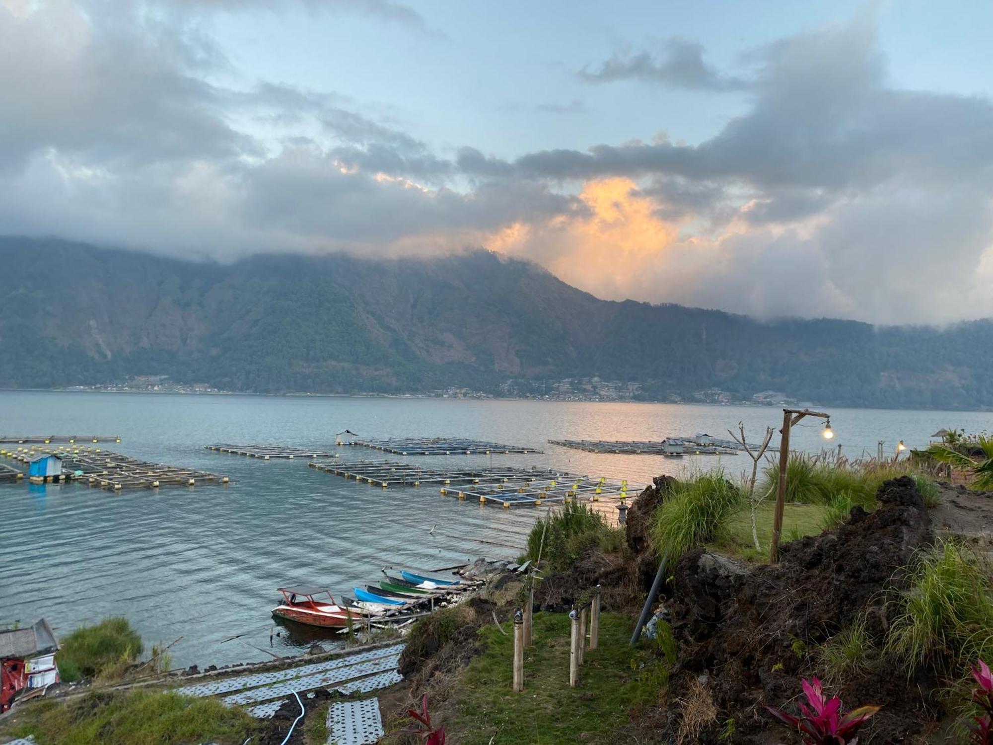 D' Tepi Danau Glamping Ξενοδοχείο Kintamani Εξωτερικό φωτογραφία